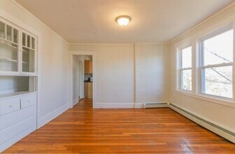 67 Stanley St, Unit 3 in Boston, MA - Building Photo - Building Photo