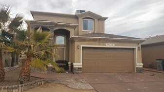 14213 North Point Ave in El Paso, TX - Building Photo