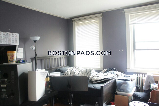 56 Queensberry St, Unit 18 in Boston, MA - Building Photo - Building Photo
