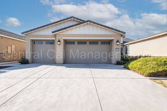 property at 13703 Pixton Ave