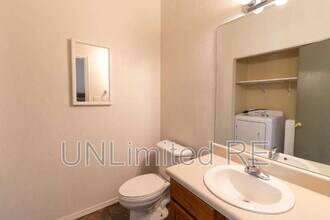 1324 E Chubs Way in Flagstaff, AZ - Building Photo - Building Photo