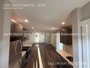 2330 Cross Creek St in Seaside, OR - Building Photo - Building Photo