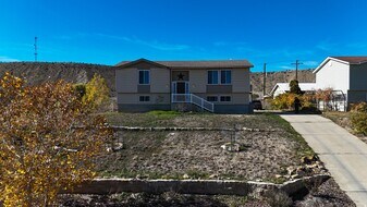 855 N 200 E in Price, UT - Building Photo