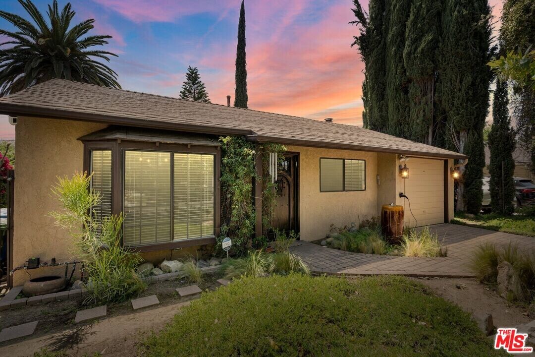 22620 Dolorosa St in Los Angeles, CA - Building Photo