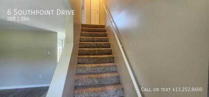 6 Southpoint Dr in Amherst, MA - Foto de edificio - Building Photo