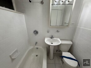 EAST 89 St in New York, NY - Building Photo - Building Photo