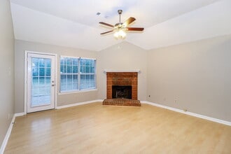 9294 Morning Garden Cove in Memphis, TN - Foto de edificio - Building Photo