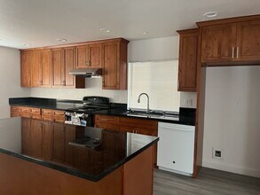 7308 Perera Cir in Sacramento, CA - Building Photo - Building Photo