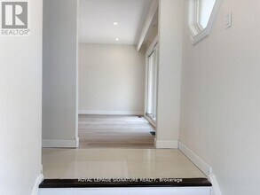 20 Kirkland Rd in Brampton, ON - Building Photo - Building Photo