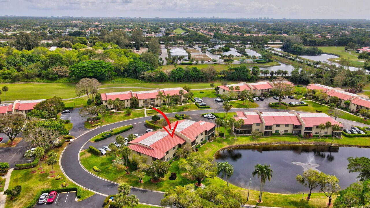 21214 Lago Cir in Boca Raton, FL - Building Photo