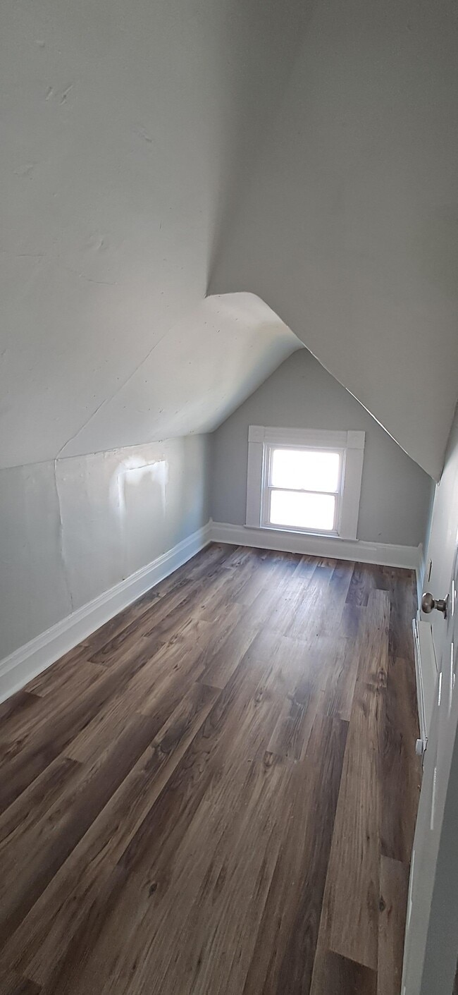 2319 Charles St in St. Joseph, MO - Building Photo - Building Photo