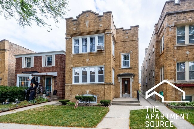 5713 N Talman Ave, Unit 1