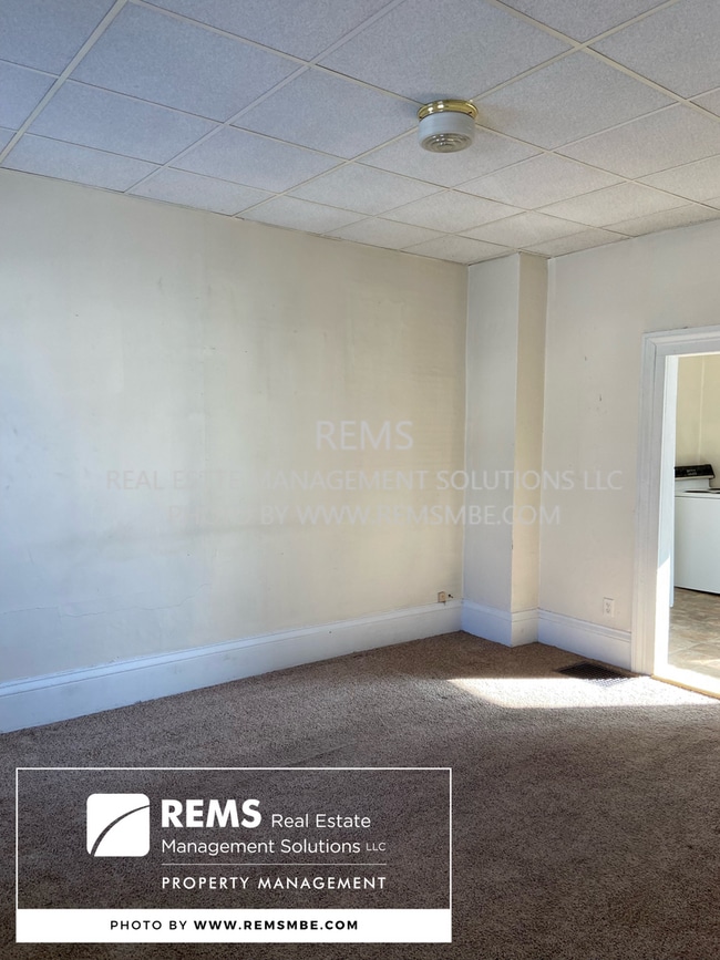 222 7th St in Baraboo, WI - Building Photo - Building Photo