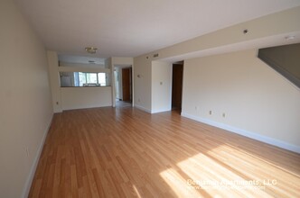 140 North Beacon St, Unit A4 in Boston, MA - Building Photo - Building Photo