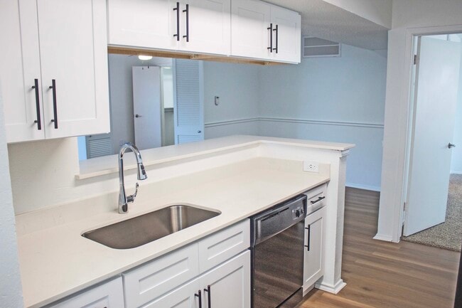 Villa Del Mar Apartments