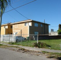 7010-7030 NW 6th Ct in Miami, FL - Building Photo