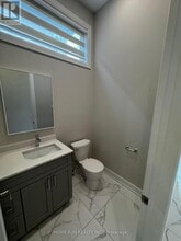 902 Pinecrest Rd in Ottawa, ON - Building Photo - Building Photo