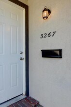 3265-3267 9th Ave in Sacramento, CA - Building Photo - Building Photo