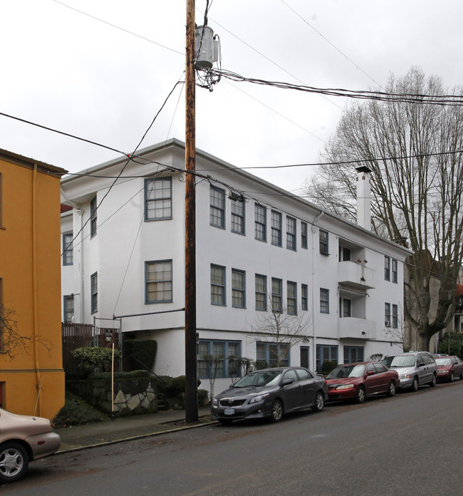 The White Apartments in Portland, OR - Foto de edificio - Building Photo