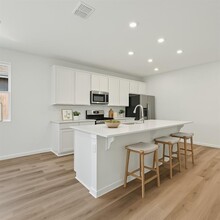1233 Blue Oak Blvd in San Marcos, TX - Building Photo - Building Photo