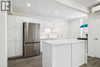 68 Peel St in Simcoe, ON - Building Photo - Building Photo