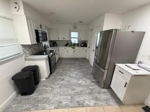 10 E Celeste St in Apopka, FL - Building Photo - Building Photo