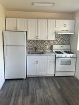 27 Hillside Ave, Unit 8 in Monticello, NY - Building Photo