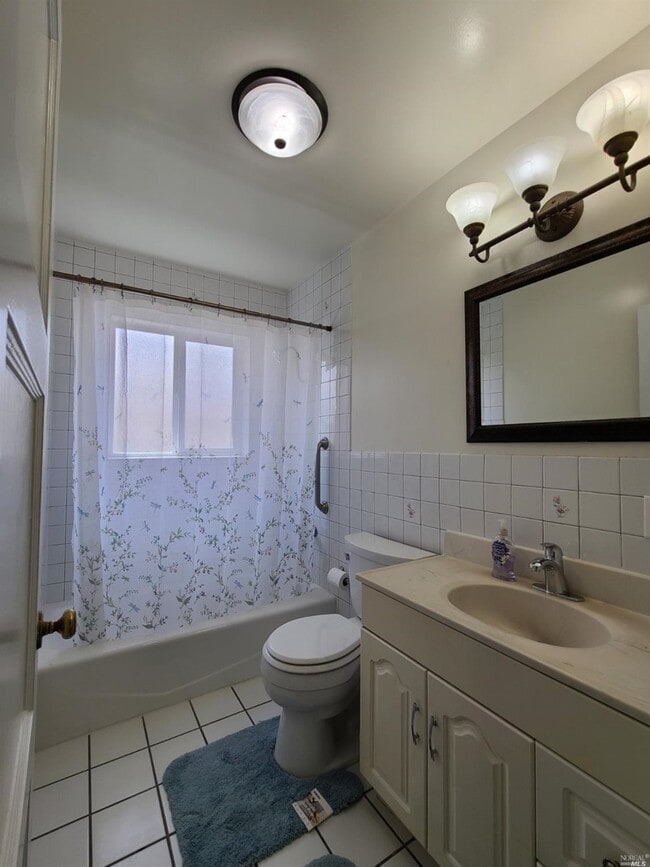 129 Maple St in Vacaville, CA - Building Photo - Building Photo