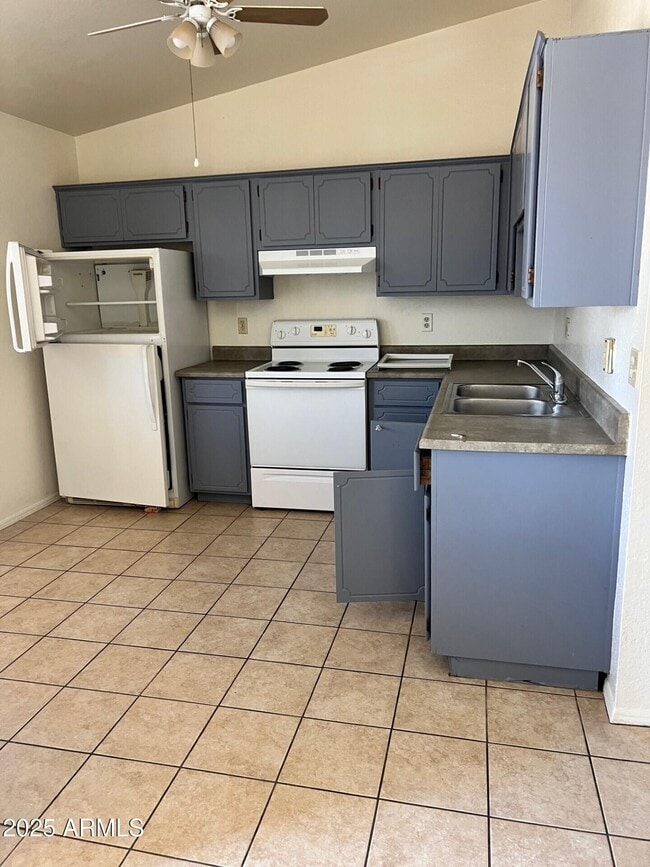 4805 E Caballero Cir in Mesa, AZ - Building Photo - Building Photo