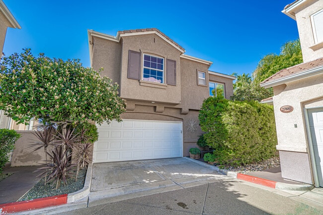 27887 Skycrest Cir