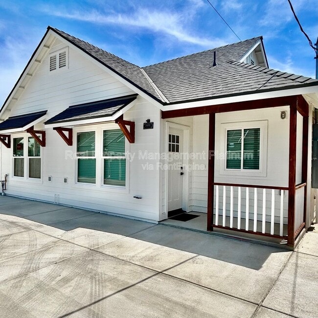 property at 1469 5th St