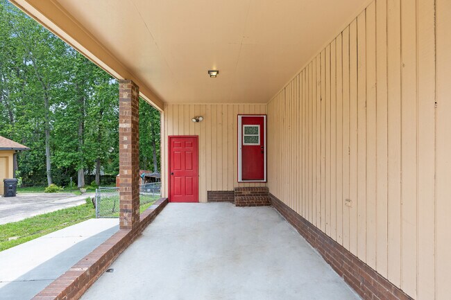 210 Hillbrook Dr in Martinez, GA - Building Photo - Building Photo