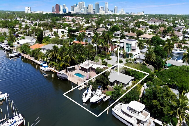 1718 SE 14th St in Fort Lauderdale, FL - Building Photo - Building Photo