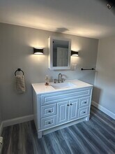 11 Cote Cir in Raymond, NH - Building Photo - Building Photo