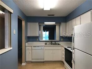2445 SE 18th Cir in Ocala, FL - Building Photo - Building Photo