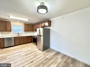 28 Sequoia Dr in Berlin, NJ - Building Photo - Building Photo