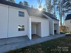 9156 Black Heath Cir in Charlotte, NC - Building Photo - Building Photo