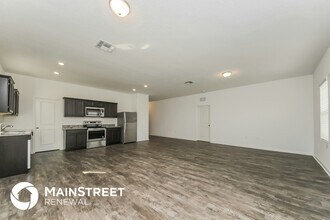 214 Hidden Lk Lp in Haines City, FL - Building Photo - Building Photo