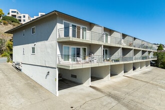 451 Via Casitas in Greenbrae, CA - Building Photo - Building Photo