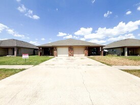 1303 Nicholas Cir in Killeen, TX - Building Photo