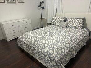 1634 Summerfield St, Unit 1634 Summerfield in Ridgewood, NY - Building Photo - Building Photo