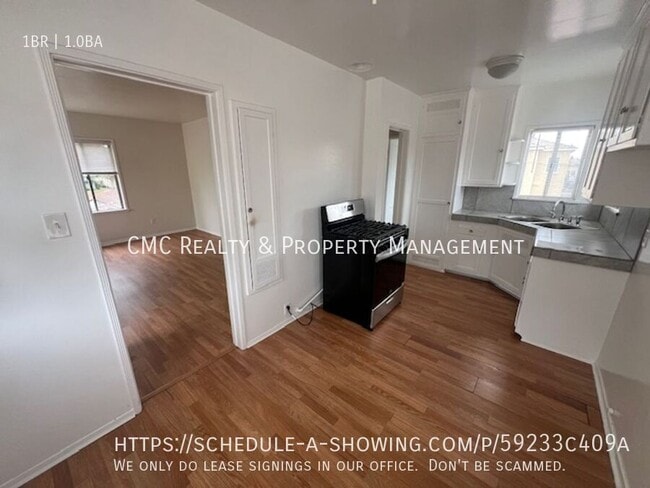 4423 N Bellflower Blvd in Long Beach, CA - Building Photo - Building Photo