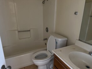 1040 May Ln in Barstow, CA - Building Photo - Building Photo