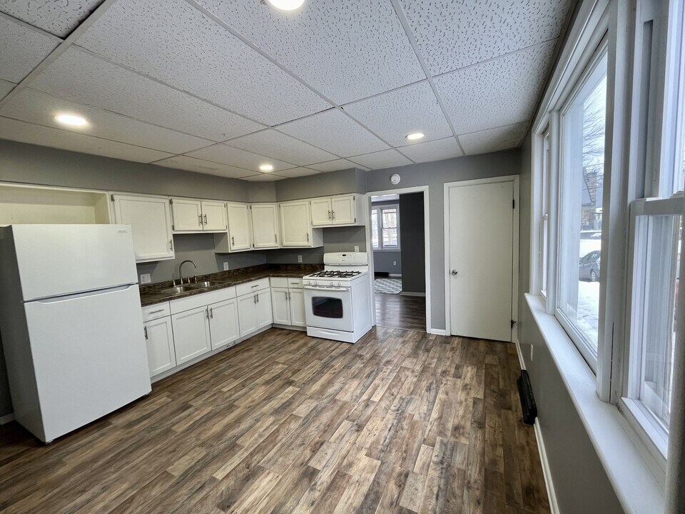 315 Oak Ave SE in Massillon, OH - Building Photo