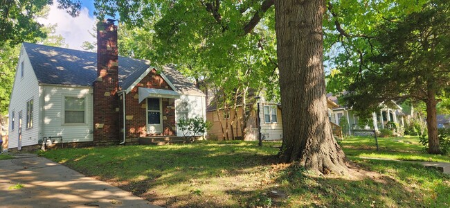 property at 1126 SW Medford Ave