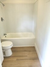 13 Geer St in Belton, SC - Foto de edificio - Building Photo