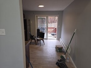 25 Laurel Trl in Monroe, NY - Foto de edificio - Building Photo