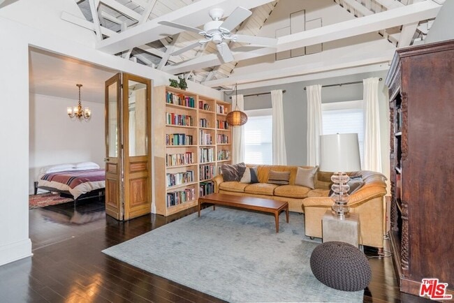 property at 1315 1/2 Kellam Ave