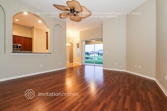 11329 Callaway Pond Dr in Riverview, FL - Foto de edificio - Building Photo