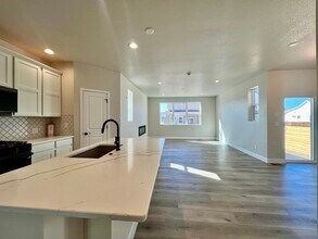 4705 Whistler Dr in Loveland, CO - Building Photo - Building Photo